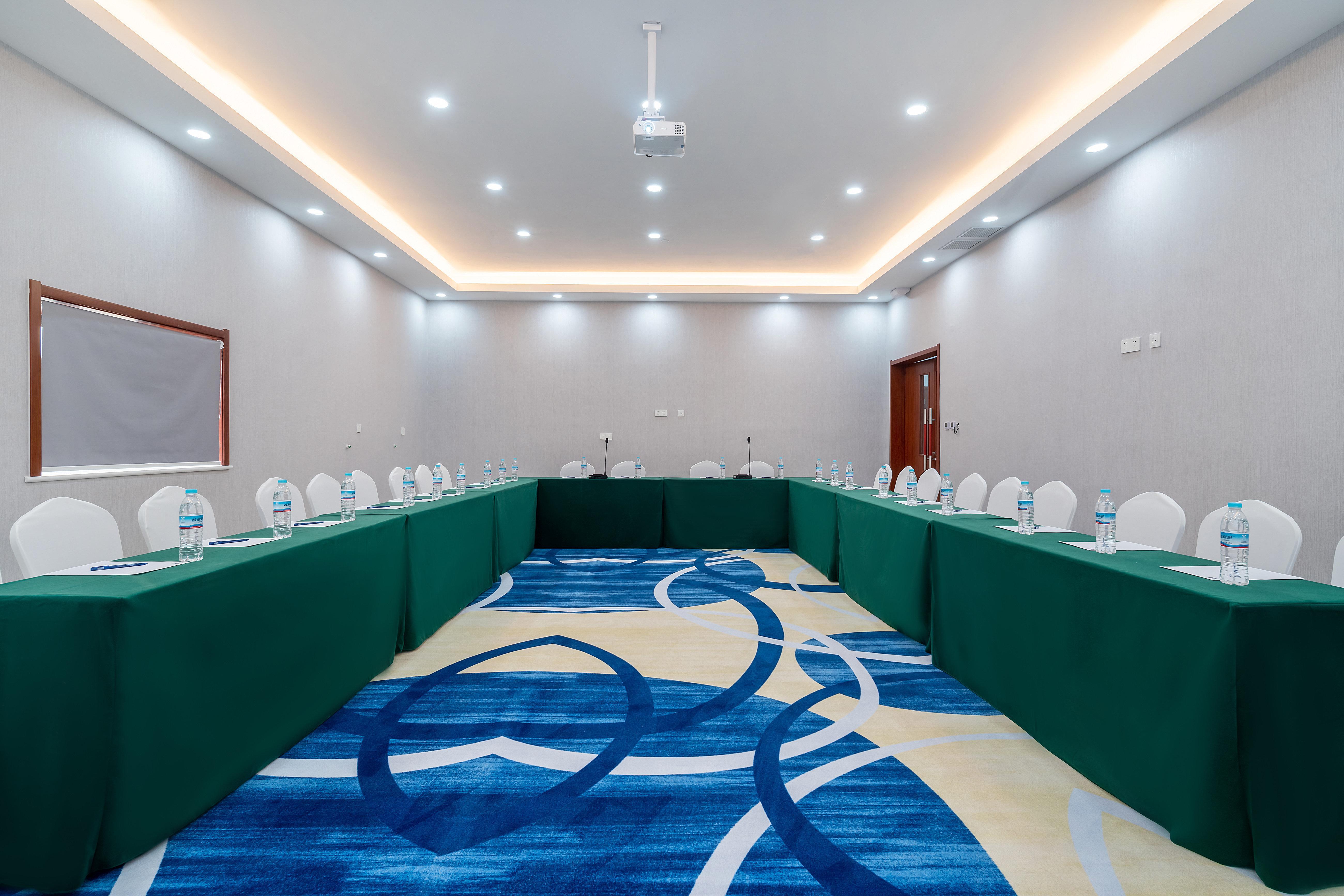 Holiday Inn Express Jinan Jingshi Road, An Ihg Hotel Екстериор снимка